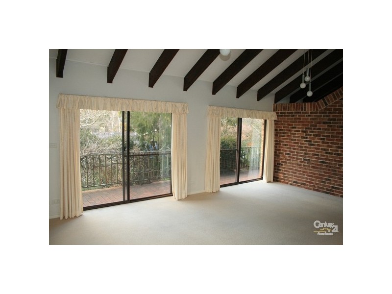 57 GreenLane West, Orange NSW 2800