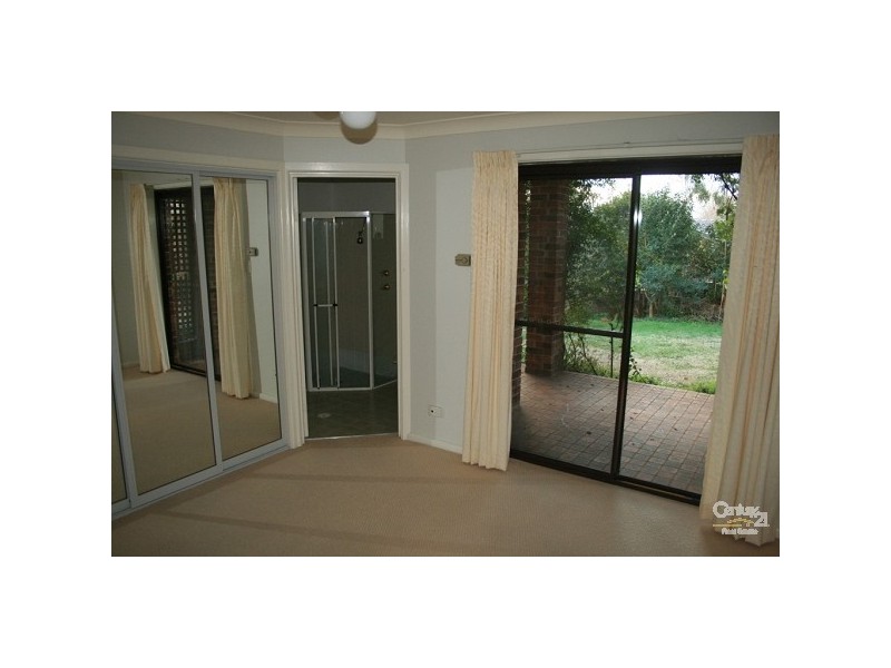 57 GreenLane West, Orange NSW 2800