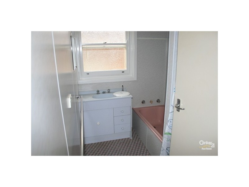 1 Calton Road, Orange NSW 2800