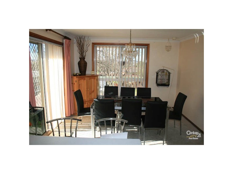 11 Hargraves Crescent, Orange NSW 2800