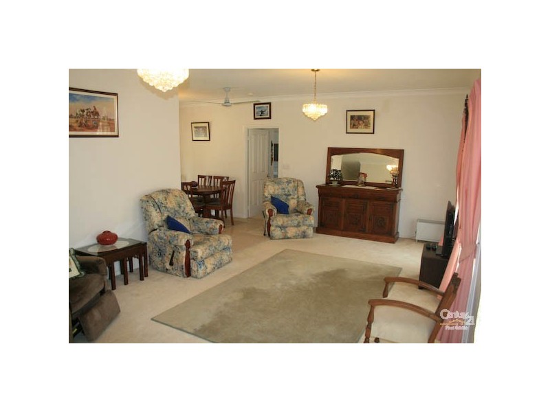 Spring Hill NSW 2800