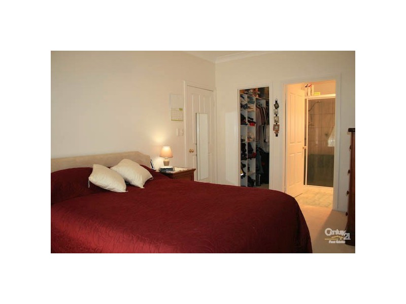 Spring Hill NSW 2800