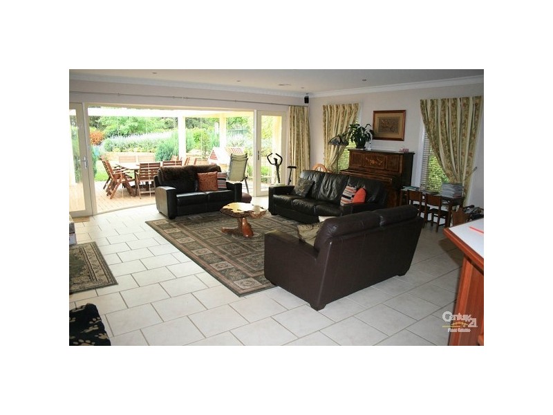 24 Roselawn Drive, Orange NSW 2800