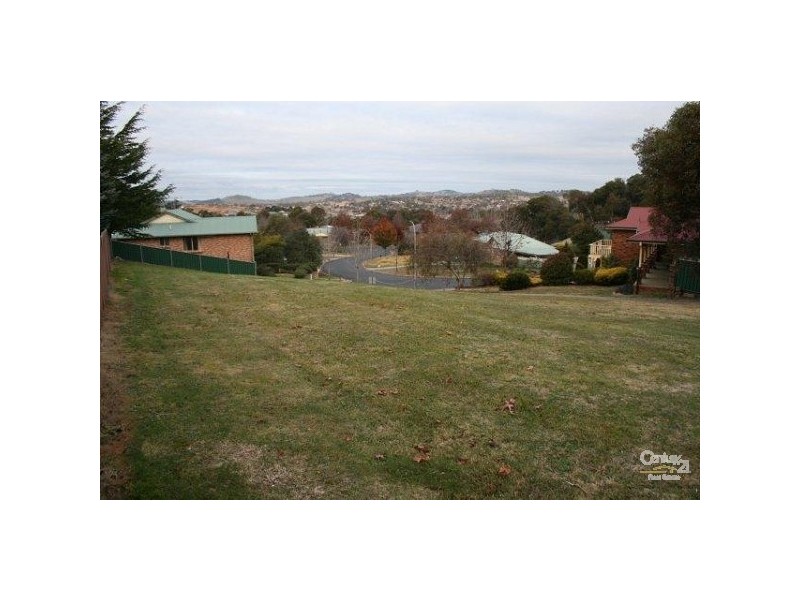 14 WARRIGAL PLACE, Orange NSW 2800