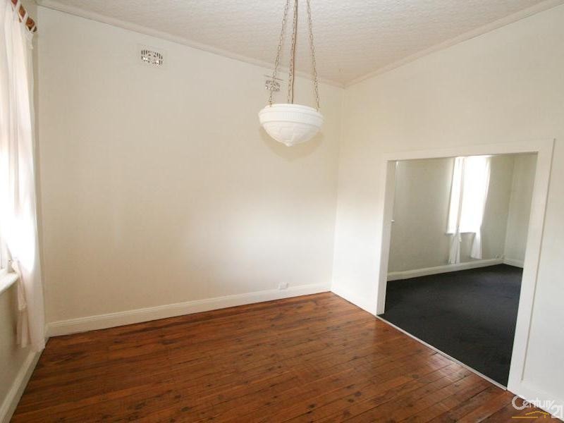 36 Caroline Street, Orange NSW 2800