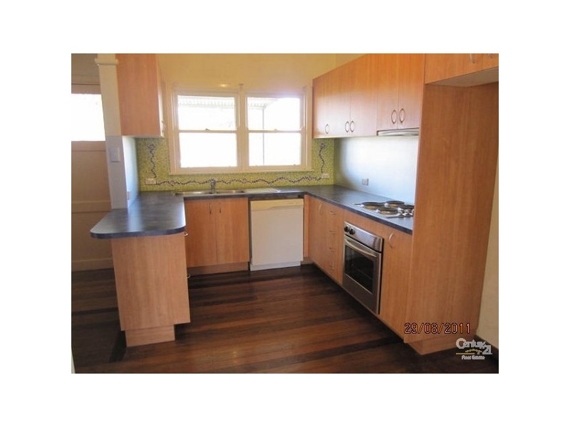 18 Fox Avenue, Orange NSW 2800