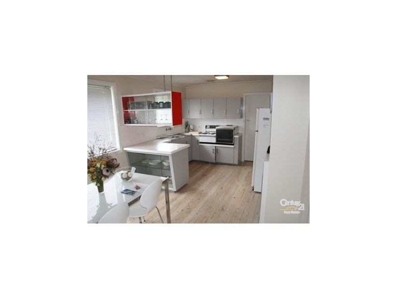 13 Endeavour Ave, Orange NSW 2800