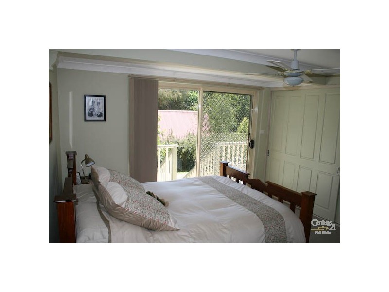 Spring Hill NSW 2800