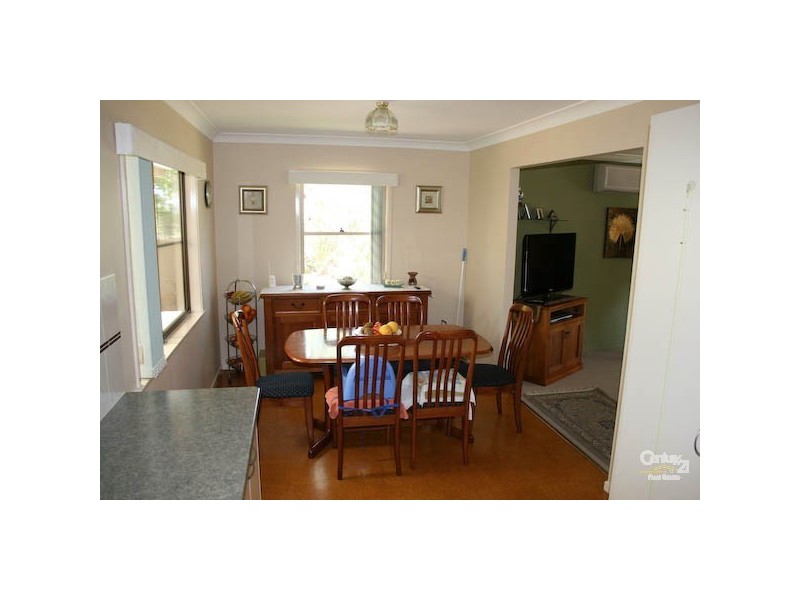 Spring Hill NSW 2800