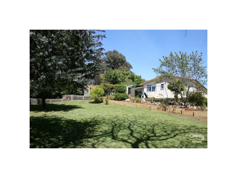 Spring Hill NSW 2800