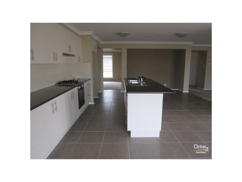 7 CENTENNIAL CRESCENT, Orange NSW 2800