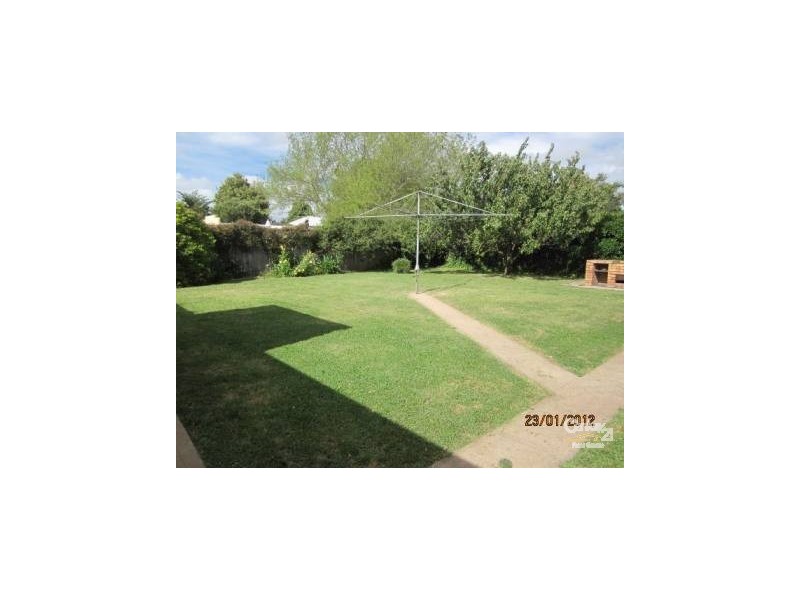 17 Curran St, Orange NSW 2800