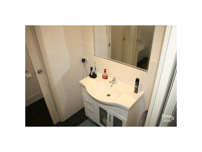 8 WINDAMINGLE PLACE, Orange NSW 2800