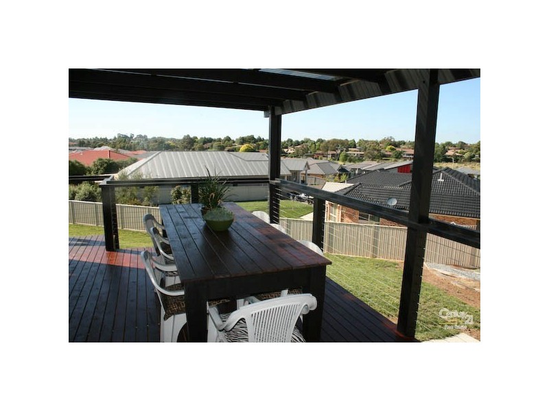 8 WINDAMINGLE PLACE, Orange NSW 2800