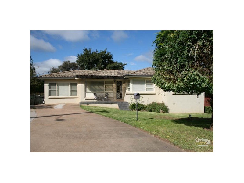 2 Cemar Ave, Orange NSW 2800