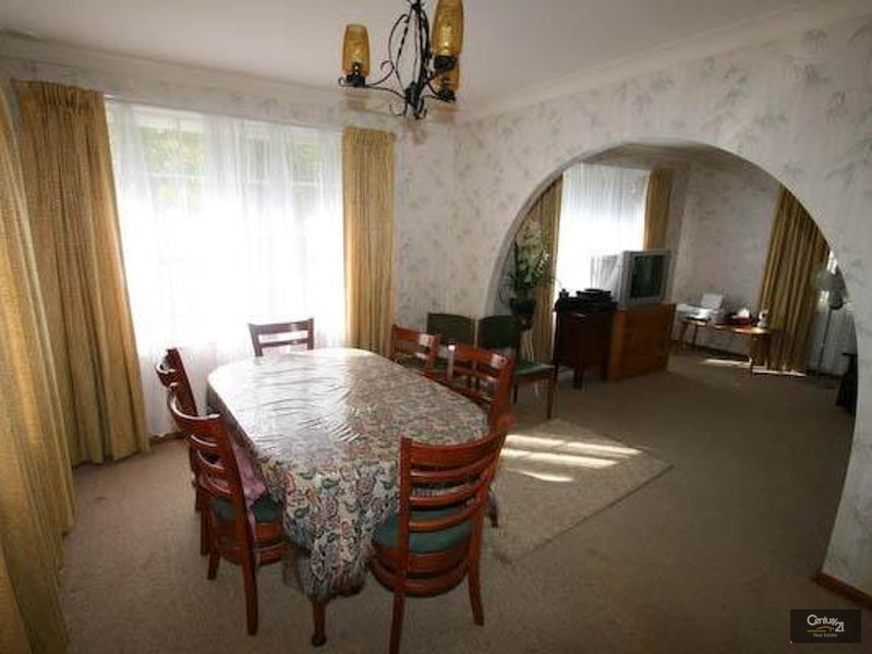 2 Cooinda Avenue, Orange NSW 2800