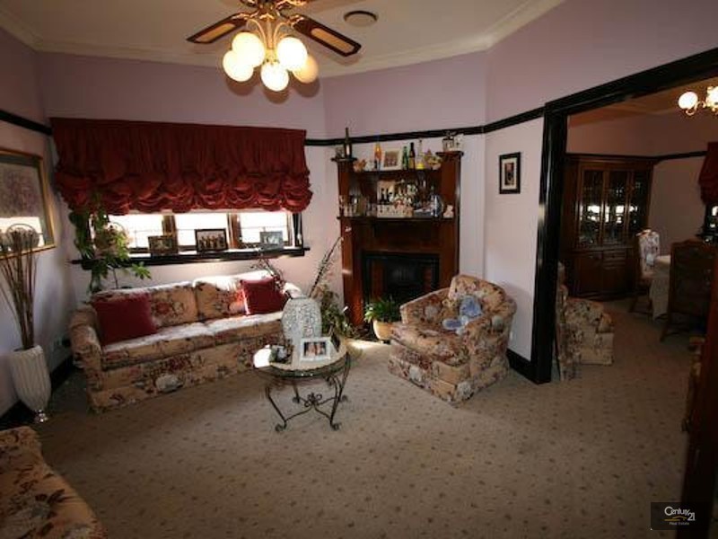 101 Sampson Street, Orange NSW 2800