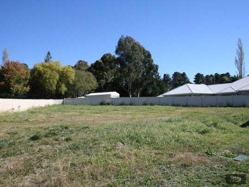 4 BURROWS COURT, Orange NSW 2800