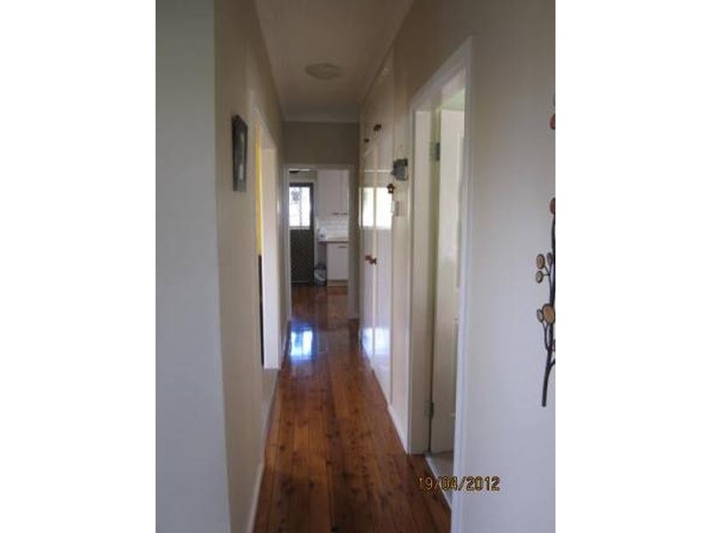 9 Racecourse Rd, Orange NSW 2800
