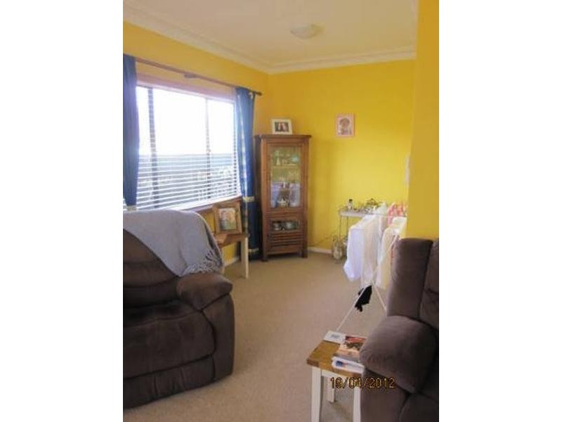 9 Racecourse Rd, Orange NSW 2800