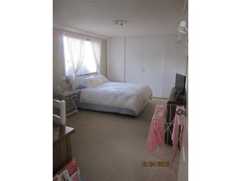 9 Racecourse Rd, Orange NSW 2800