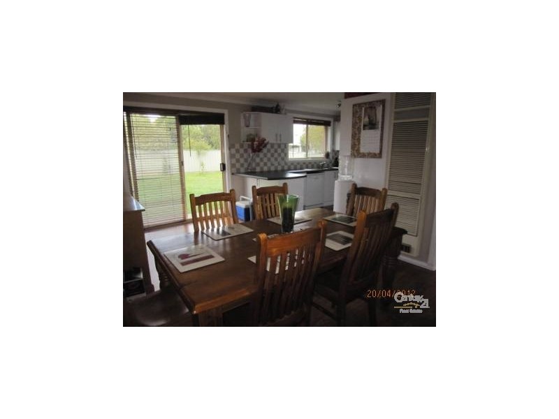 11 Alan Ridley Place, Orange NSW 2800