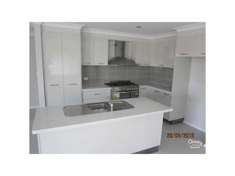 42 LISBON CIRCUIT, Orange NSW 2800