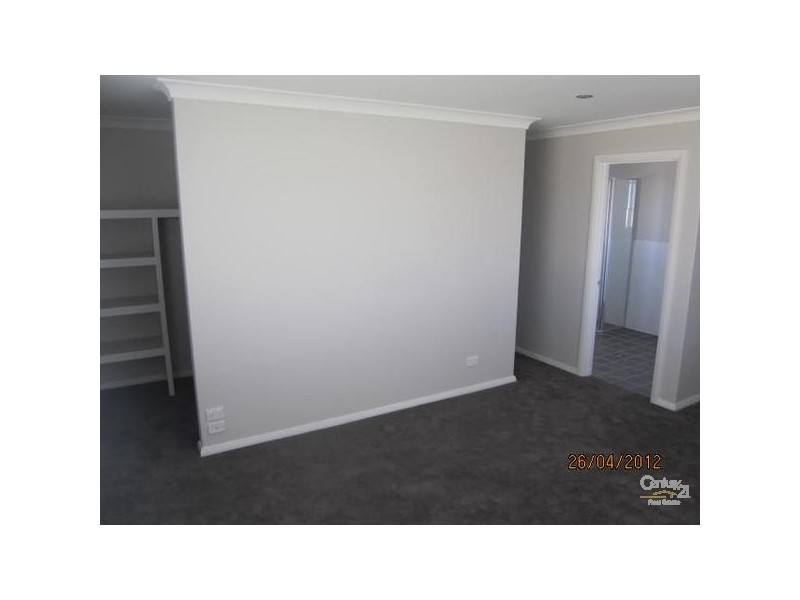 42 LISBON CIRCUIT, Orange NSW 2800