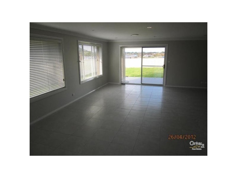 42 LISBON CIRCUIT, Orange NSW 2800