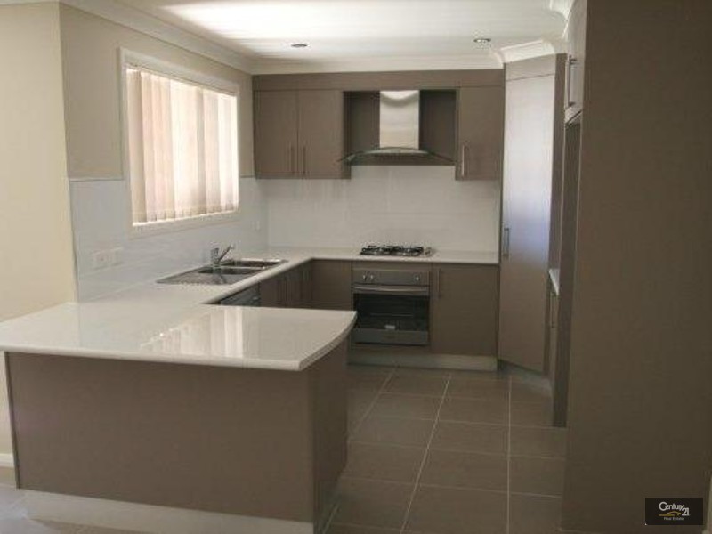 39 DIAMOND DRIVE, Orange NSW 2800