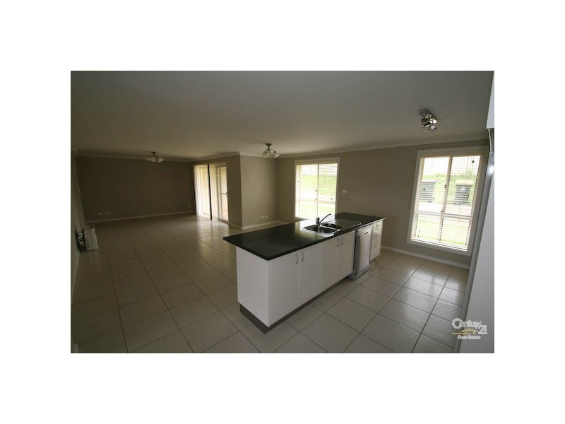 17 Isaac Drive, Orange NSW 2800