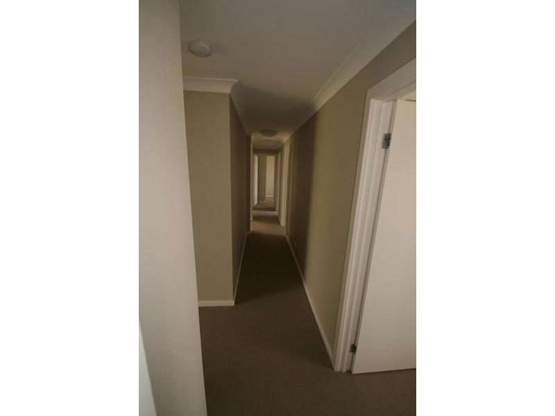 17 Isaac Drive, Orange NSW 2800