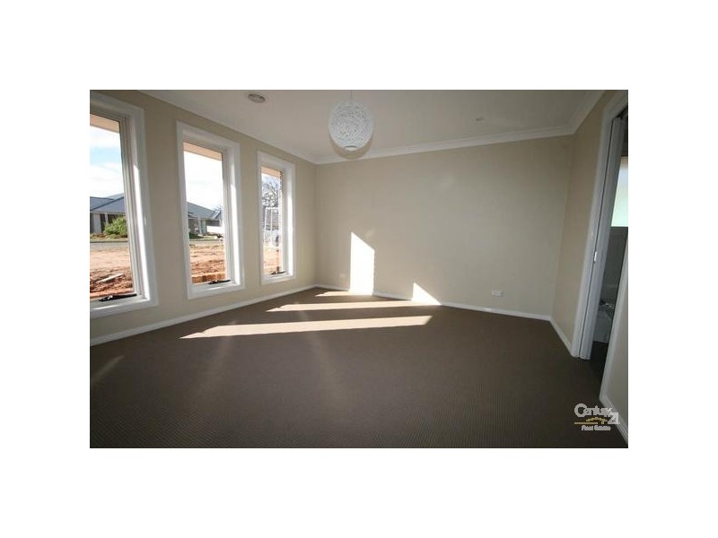 7 PIPPIN WAY, Orange NSW 2800