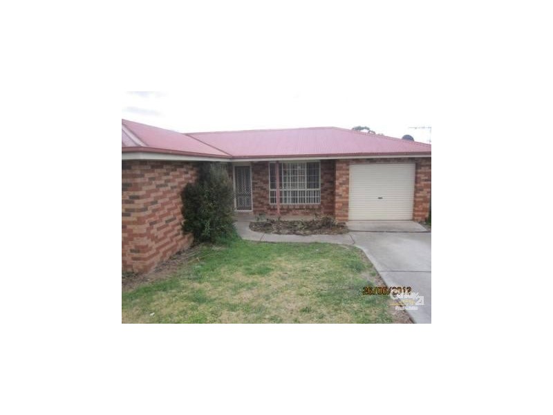 38 Orchard Grove Rd, Orange NSW 2800