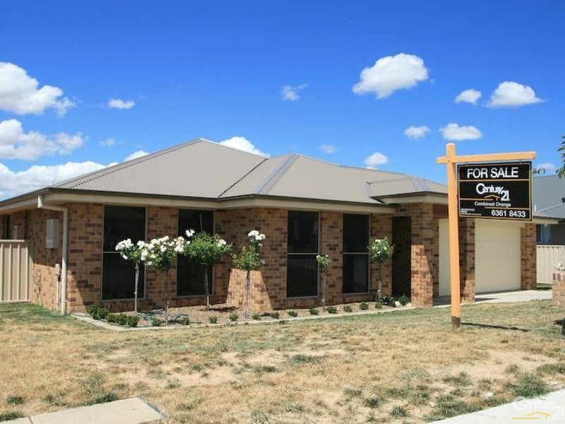 75 DIAMOND DRIVE, Orange NSW 2800