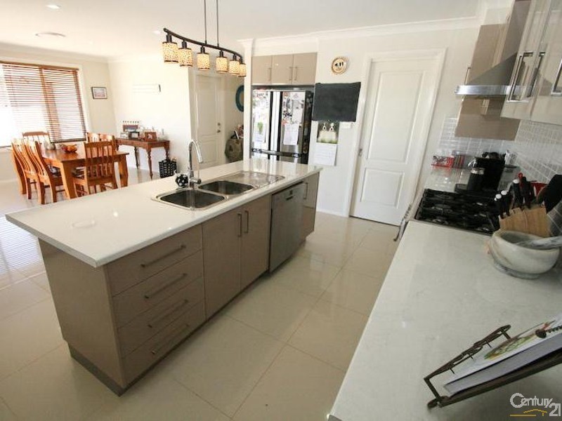 75 DIAMOND DRIVE, Orange NSW 2800