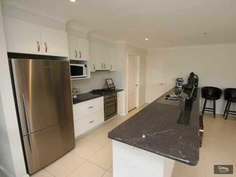 11 CATANIA STREET, Orange NSW 2800