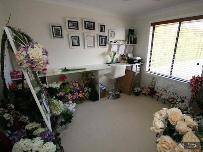 11 CATANIA STREET, Orange NSW 2800