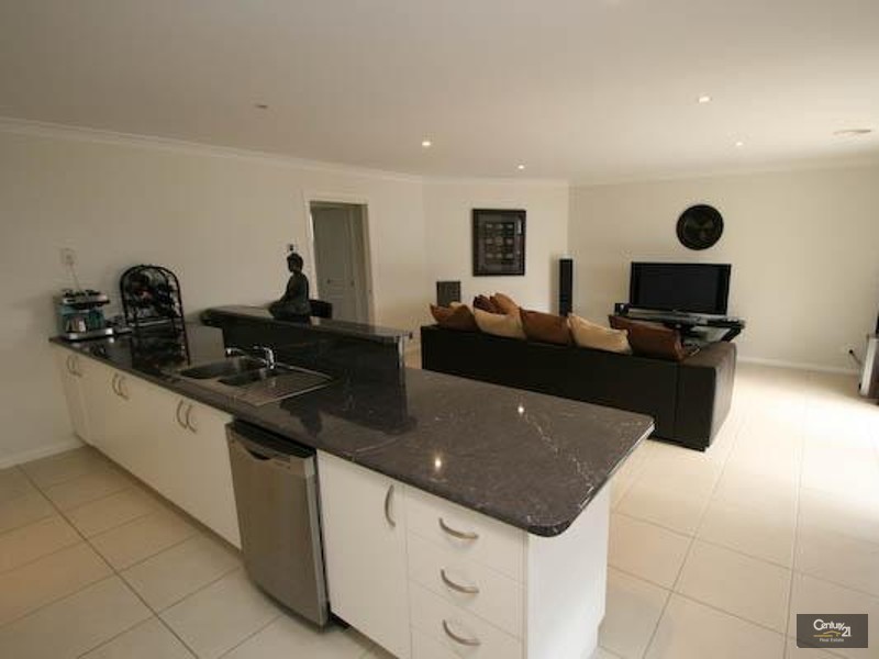 11 CATANIA STREET, Orange NSW 2800