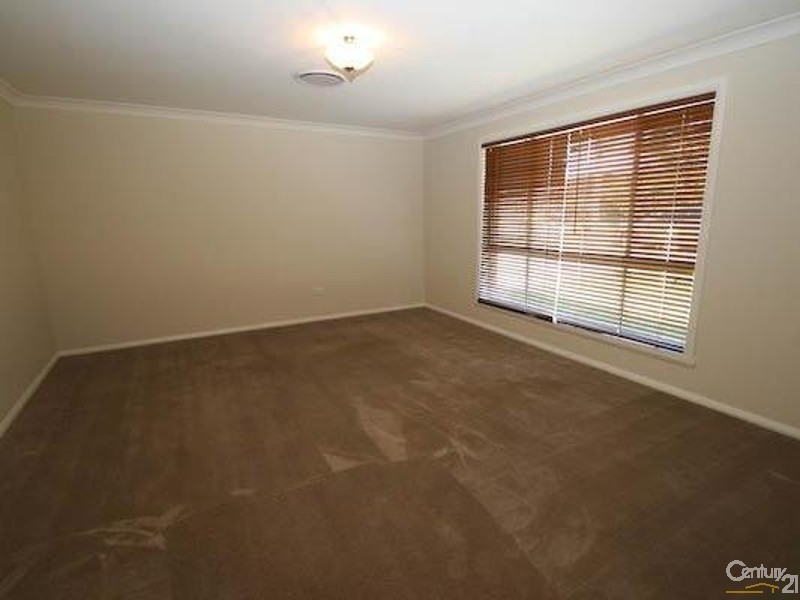 Spring Hill NSW 2800