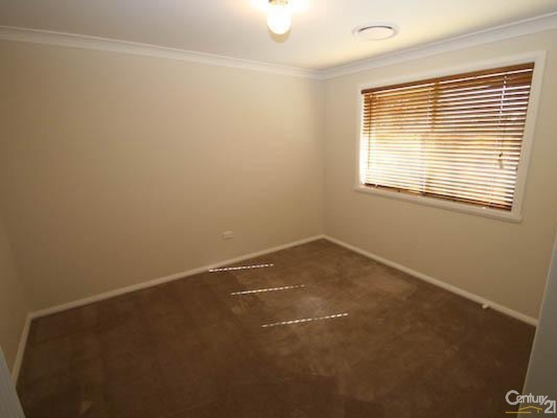 Spring Hill NSW 2800