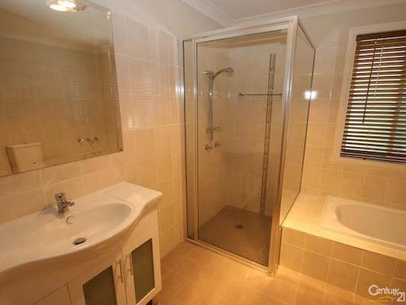 Spring Hill NSW 2800