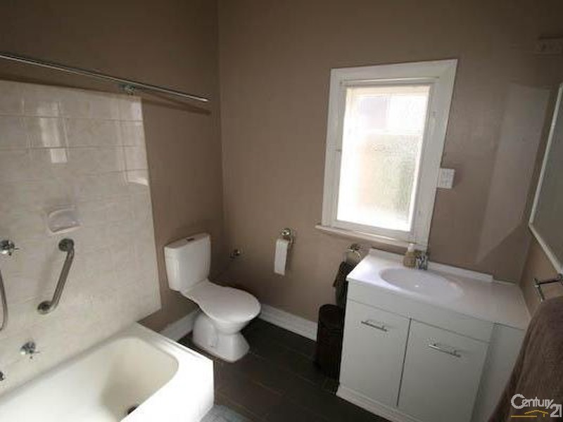 369 LORDS PLACE, Orange NSW 2800