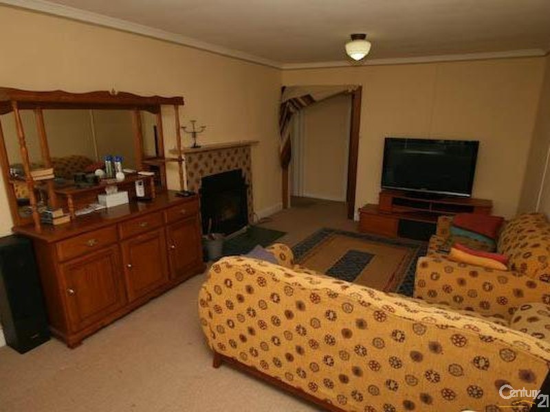 Spring Hill NSW 2800