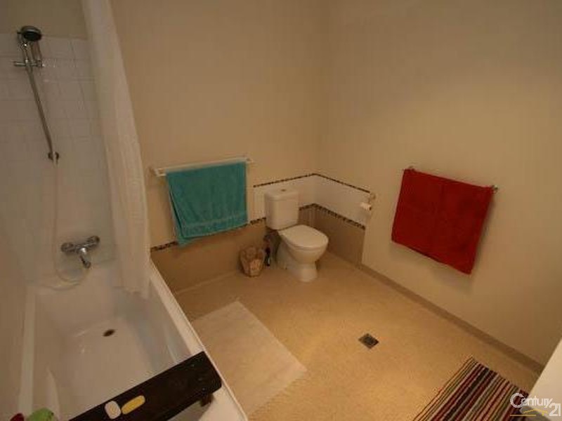 Spring Hill NSW 2800