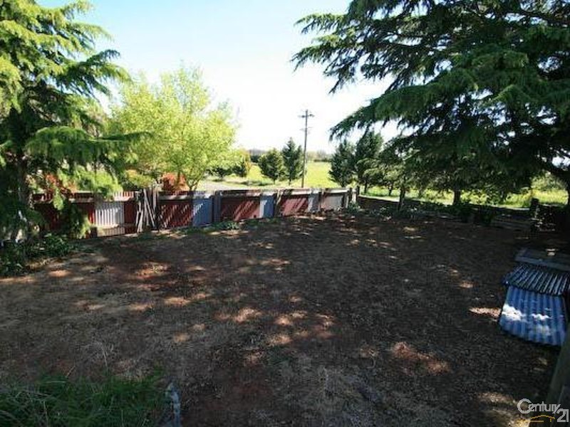 Spring Hill NSW 2800