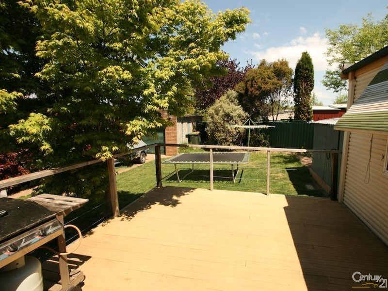 9 RACECOURSE ROAD, Orange NSW 2800