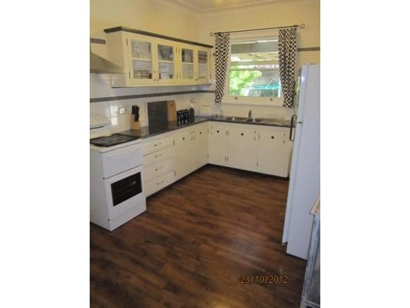 437 Summer St East, Orange NSW 2800