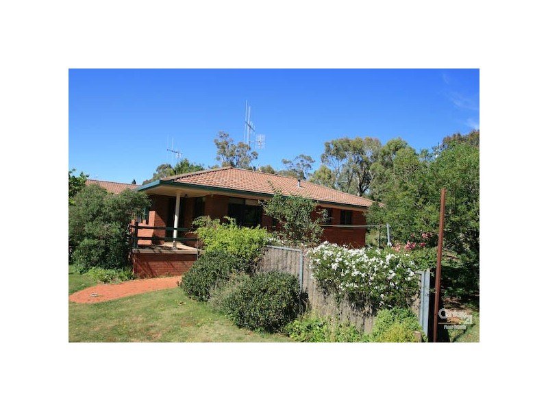 UNIT 4, 10 KALKADOON PLACE, Orange NSW 2800