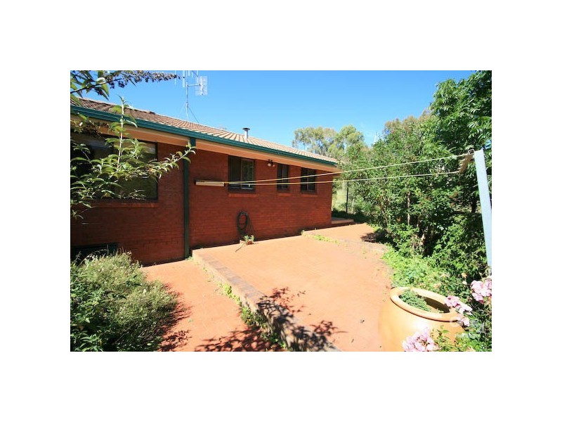 UNIT 4, 10 KALKADOON PLACE, Orange NSW 2800